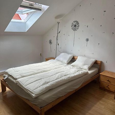 C Private Room In City Center In Bratislava Dış mekan fotoğraf