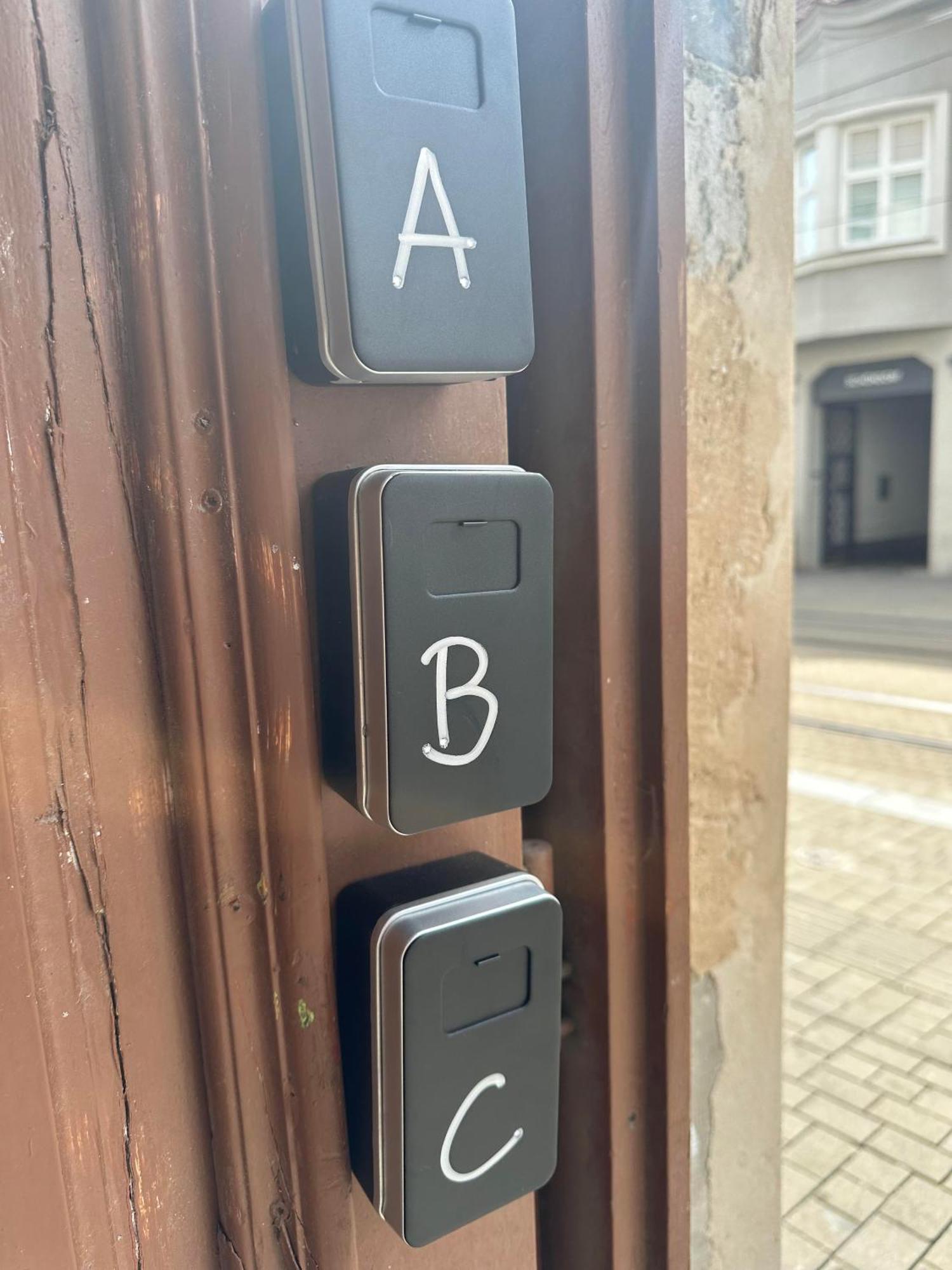 C Private Room In City Center In Bratislava Dış mekan fotoğraf